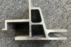 擠壓鋁型材具有哪些特點(diǎn)？